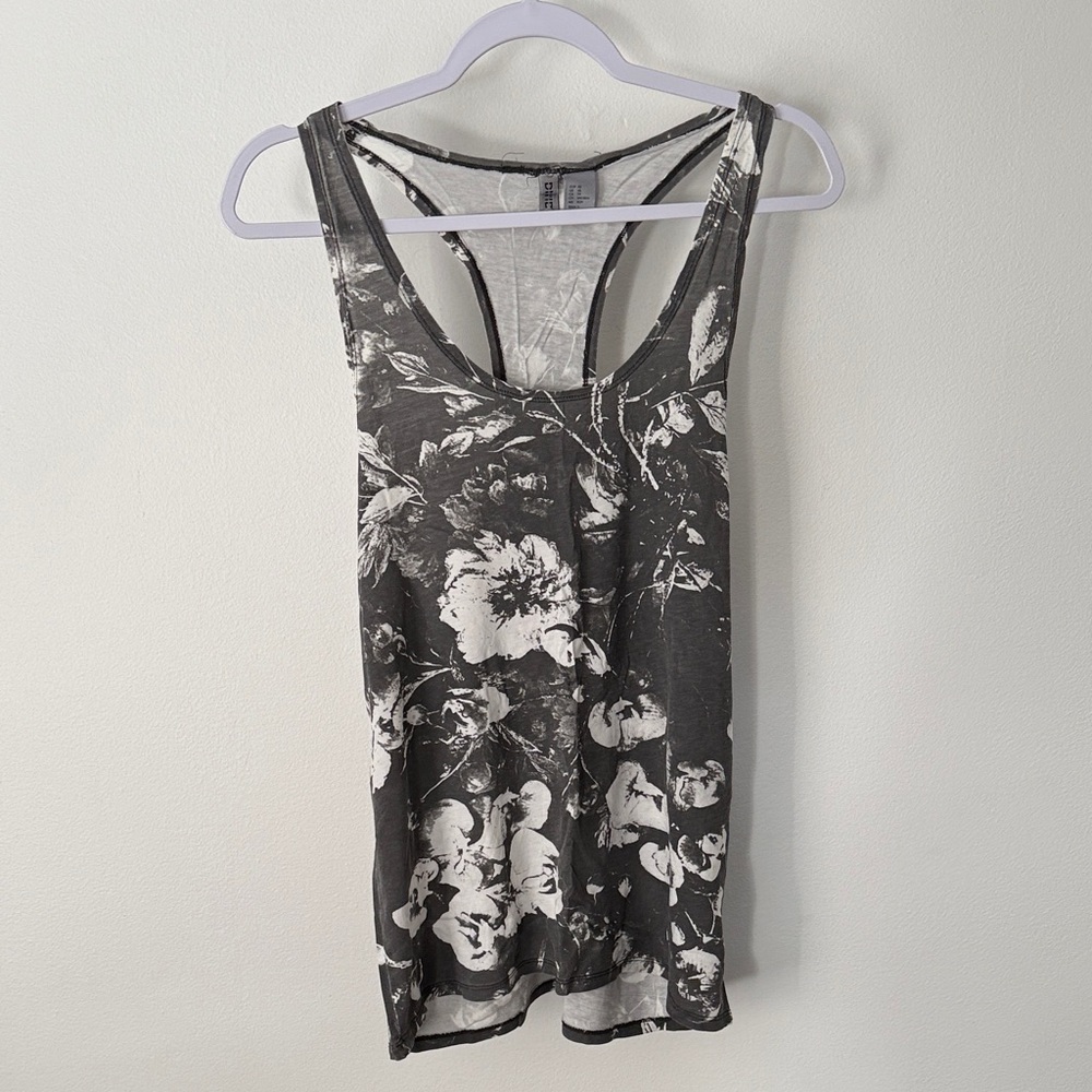 H&M Monochrome Floral Tank Top